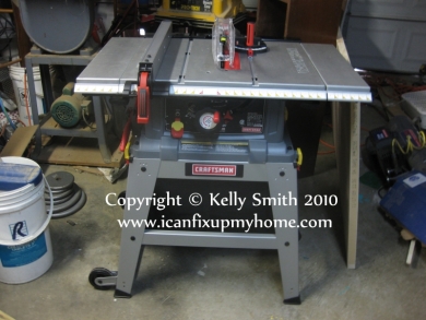 Front View of the Craftsman #21807 Table Saw, Photo Copyright Kelly Smith